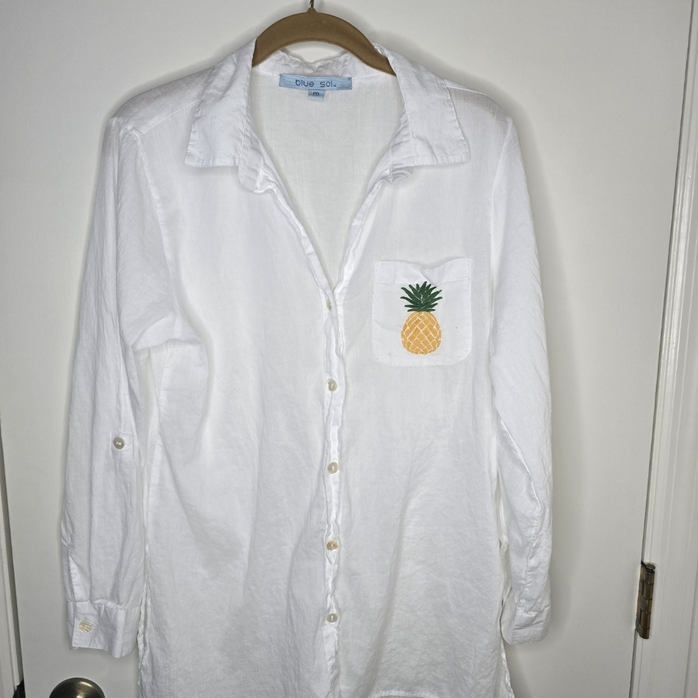 White Button Down Shirt with Pineapple Embroidery Size M